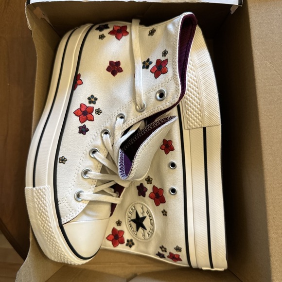 Converse Shoes - Converse Chuck Taylor All Star Platform Embroidered Flowers High Tops Womens 8.5